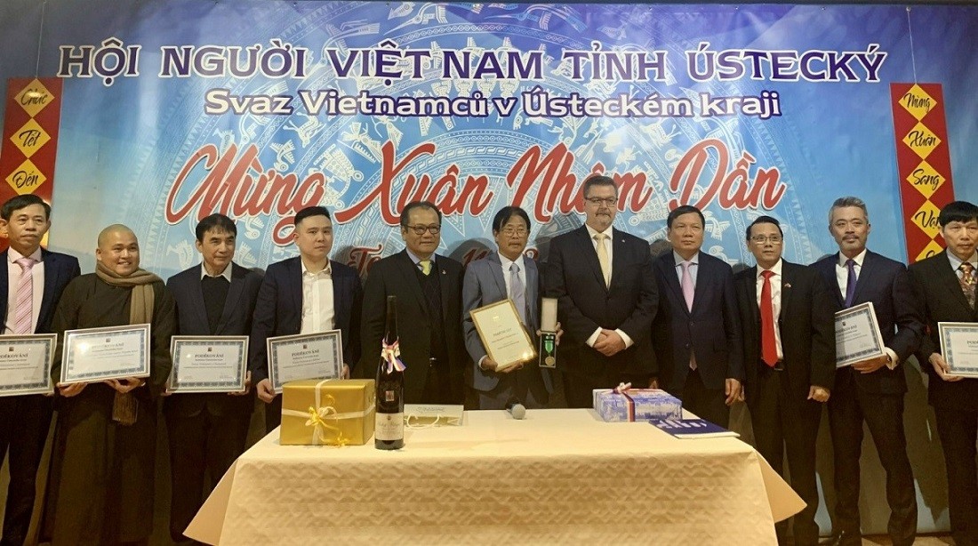 Enhancing image of Vietnamese community in Czech Republic